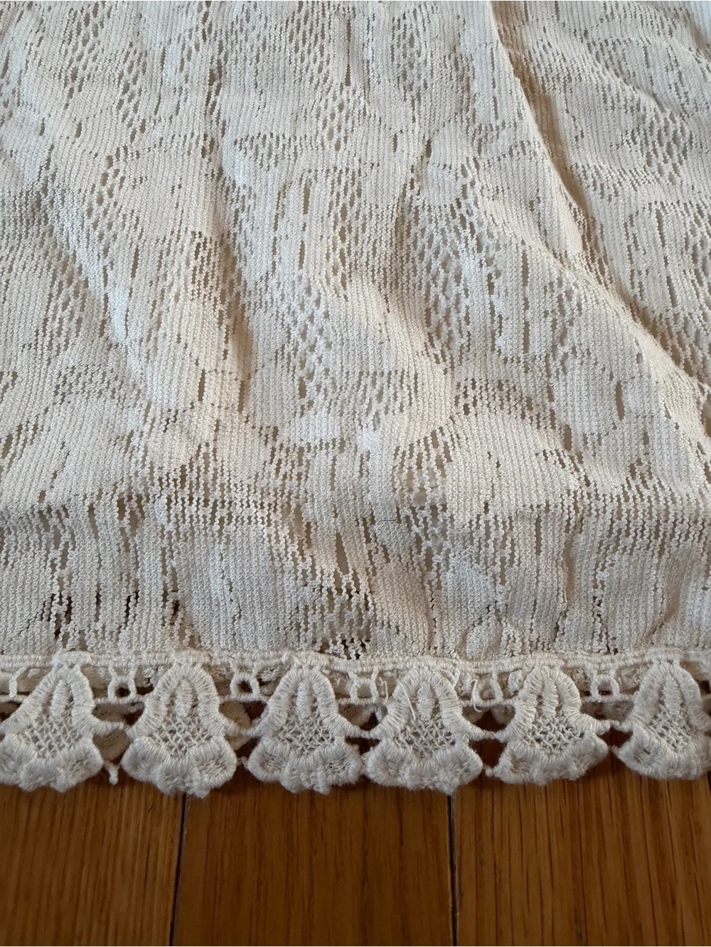 Free People Cream Crochet Lace Sleeveless Dress Waist Cutouts Scalloped Hem Sz 0